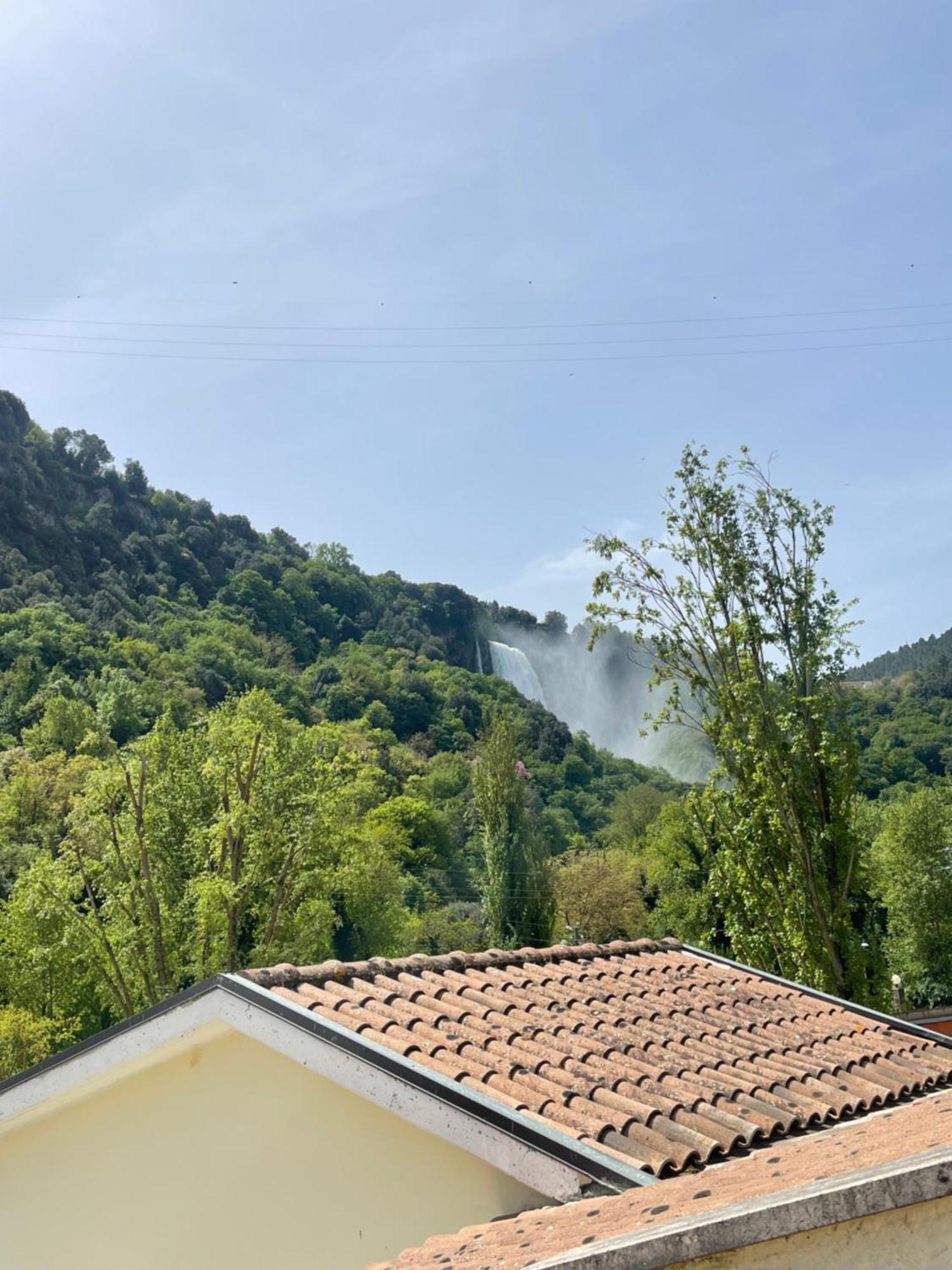 Il Casolare Della Cascata Hotel Terni Eksteriør billede